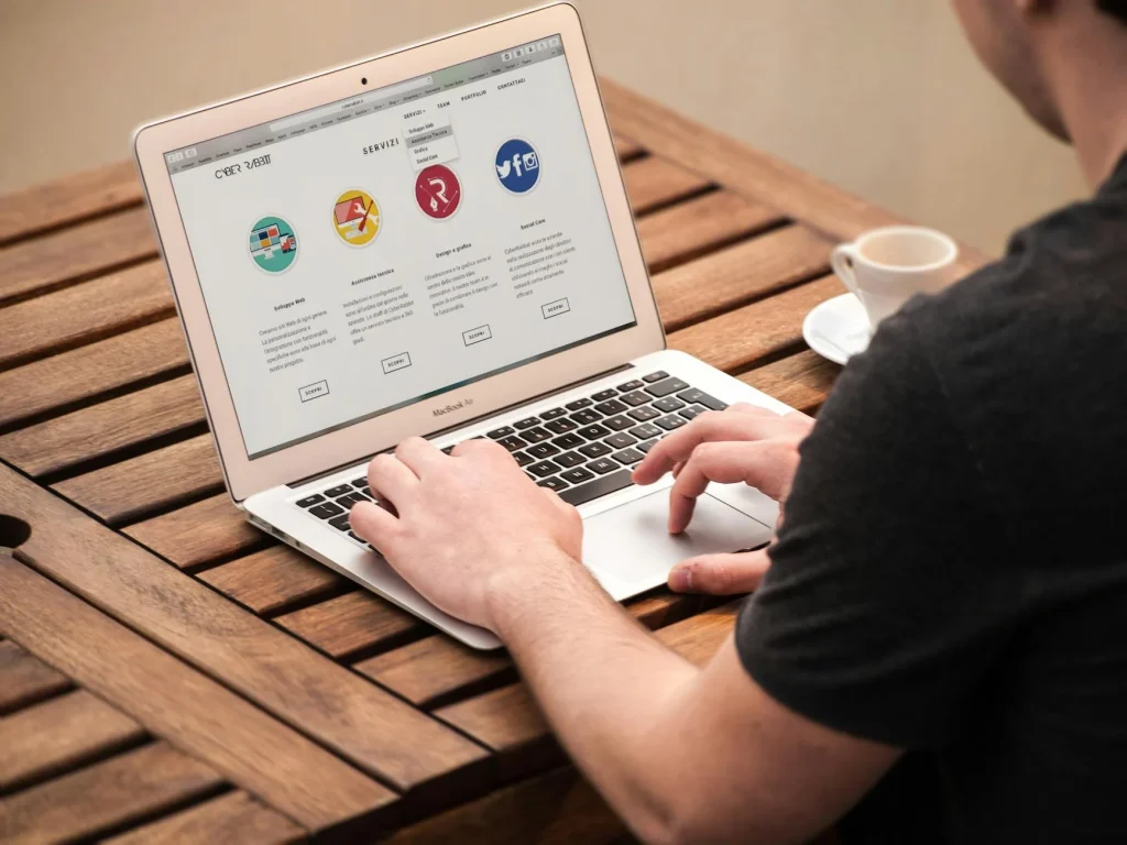 Web Services Laptop Screen